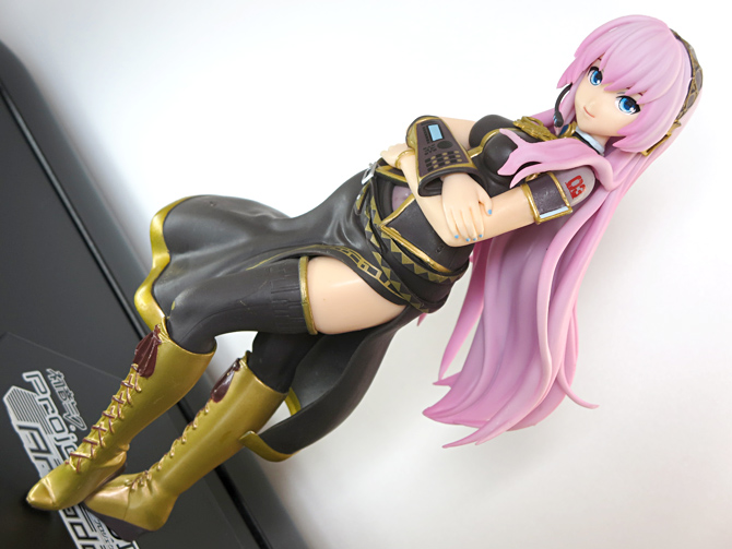 ブログ記事「初音ミク Project DIVA Arcade プレミアムフィギュア『巡音ルカ』」の概要用画像